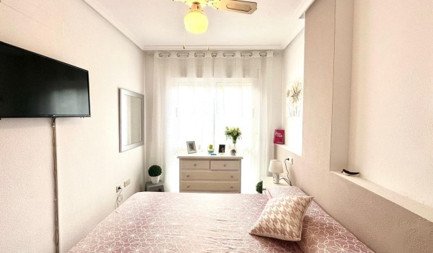 Resale - Apartment -
Torrevieja - Playa del Cura