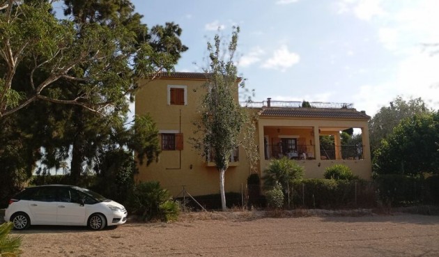 Brukt - Villa -
Daya Nueva - Costa Blanca