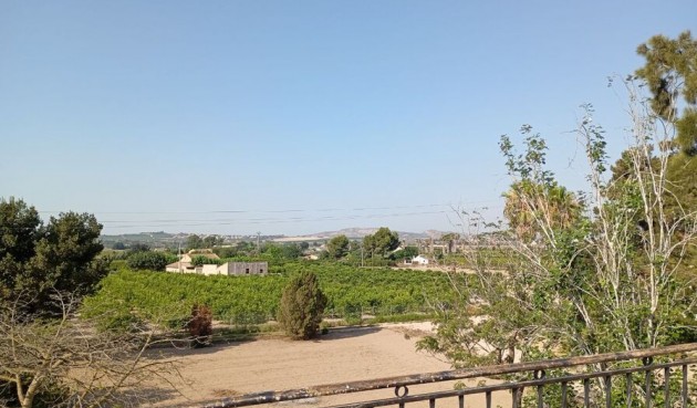 Brukt - Villa -
Daya Nueva - Costa Blanca