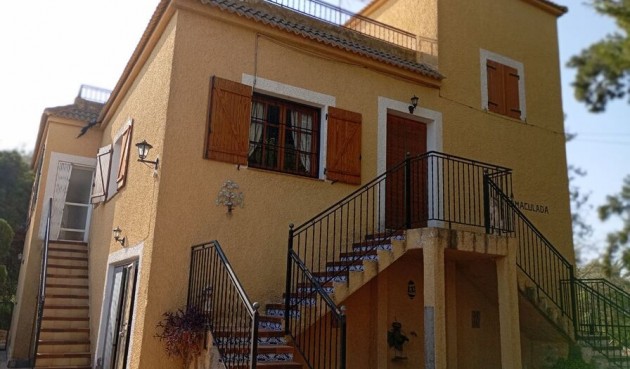 Brukt - Villa -
Daya Nueva - Costa Blanca