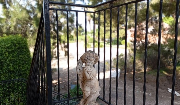 Brukt - Villa -
Daya Nueva - Costa Blanca