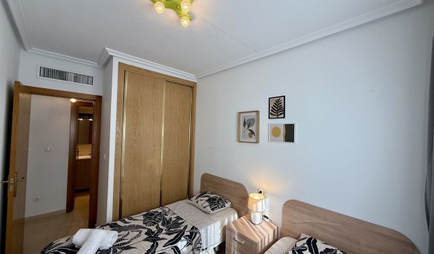 Resale - Apartment -
Torrevieja - Costa Blanca