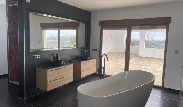 Reventa - Villa -
Moraira - Costa Blanca