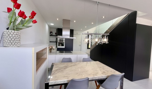 Återförsäljning - Villa -
Los Dolses - Inland