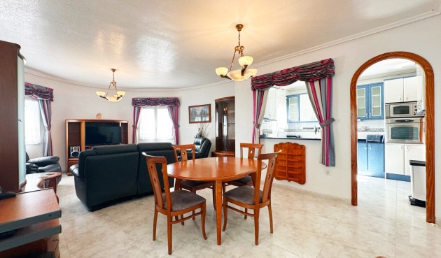 Resale - Villa -
Orihuela Costa - Costa Blanca