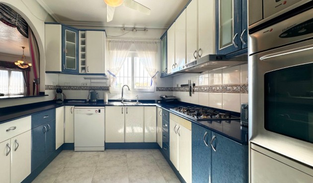 Resale - Villa -
Orihuela Costa - Costa Blanca