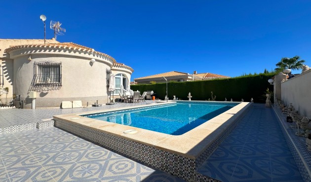 Resale - Villa -
Orihuela Costa - Costa Blanca