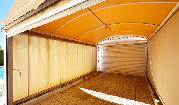 Resale - Villa -
Orihuela Costa - Costa Blanca