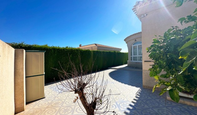 Resale - Villa -
Orihuela Costa - Costa Blanca
