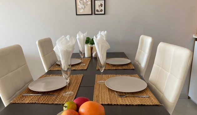 Brukt - Toppleilighet -
El Raso - Costa Blanca