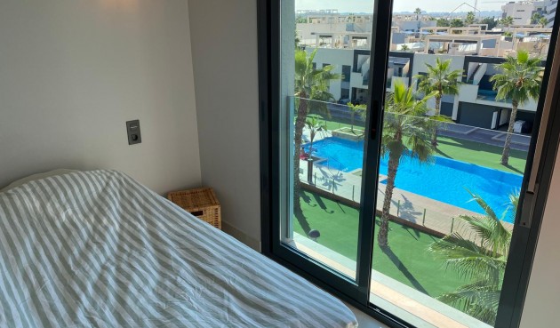 Brukt - Toppleilighet -
El Raso - Costa Blanca