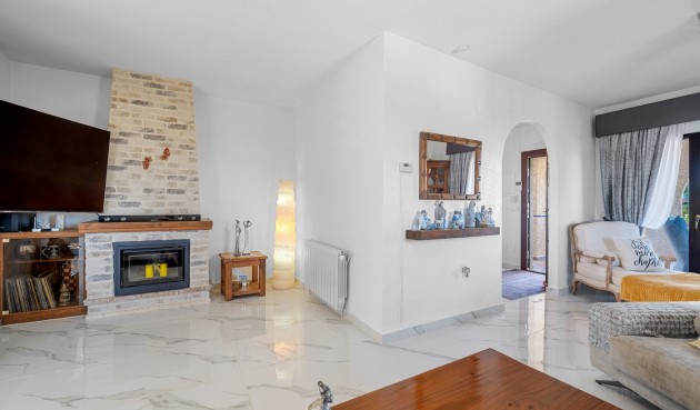 Resale - Villa -
Almoradí - Inland