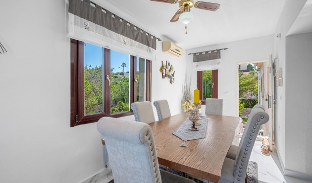 Resale - Villa -
Almoradí - Inland