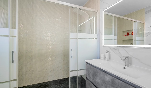 Resale - Villa -
Almoradí - Inland