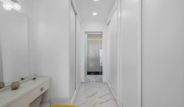 Resale - Villa -
Almoradí - Inland