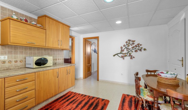 Resale - Villa -
Almoradí - Inland