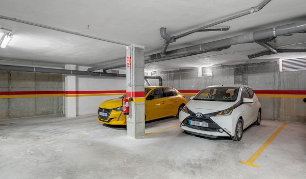 Resale - Apartment -
San Miguel de Salinas - Inland