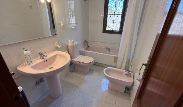 Resale - Villa -
Orihuela - Inland