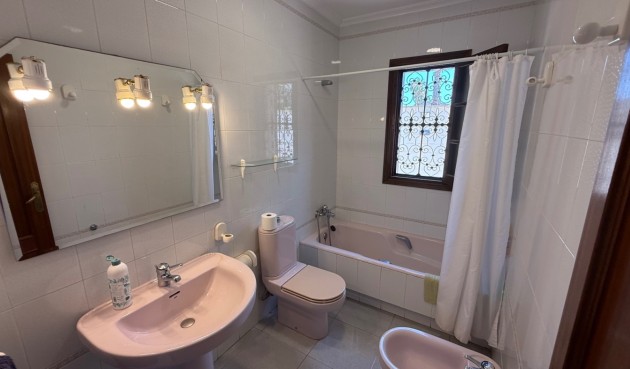 Resale - Villa -
Orihuela - Inland