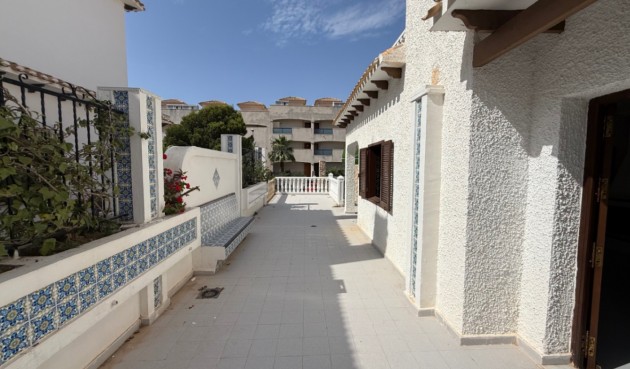 Resale - Villa -
Orihuela - Inland