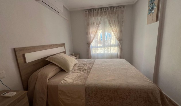 Resale - Apartment -
Torrevieja - Playa de los Locos
