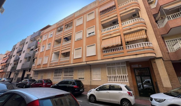 Resale - Apartment -
Torrevieja - Playa de los Locos