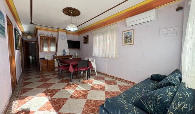 Brukt - Town House -
Torrevieja - La Mata