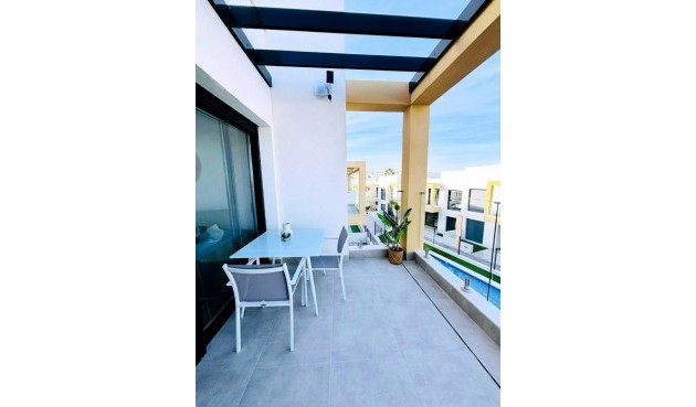 Resale - Apartment -
Las Filipinas - Inland