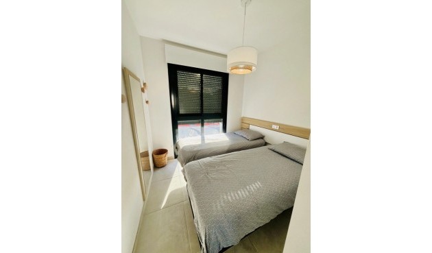 Resale - Apartment -
Las Filipinas - Inland