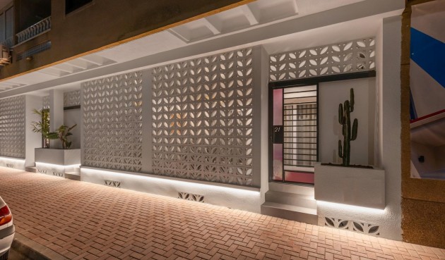 New Build - Apartment -
Torrevieja - Playa Los Naufragos