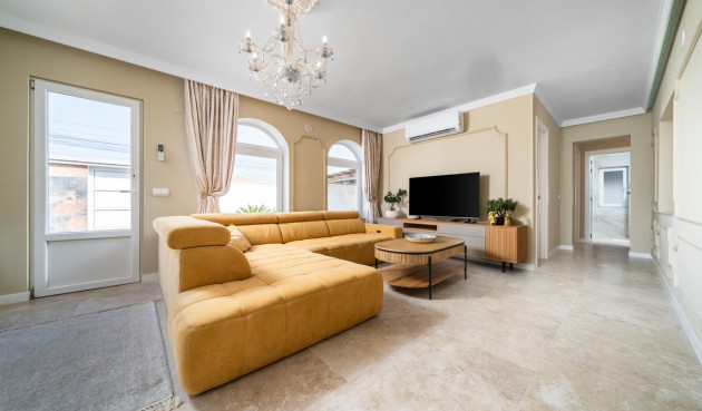 Brukt - Villa -
Torrevieja - Costa Blanca