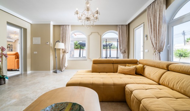 Brukt - Villa -
Torrevieja - Costa Blanca