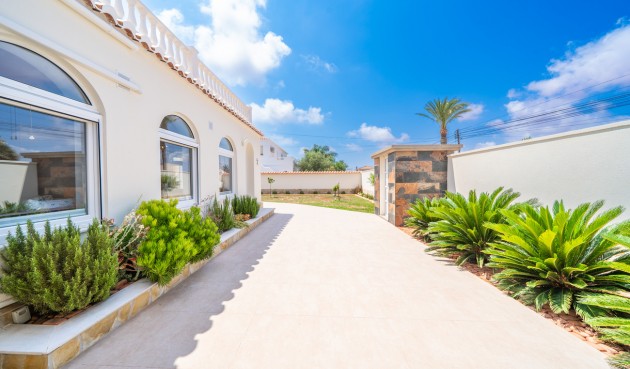 Brukt - Villa -
Torrevieja - Costa Blanca