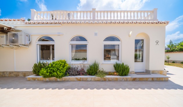 Brukt - Villa -
Torrevieja - Costa Blanca