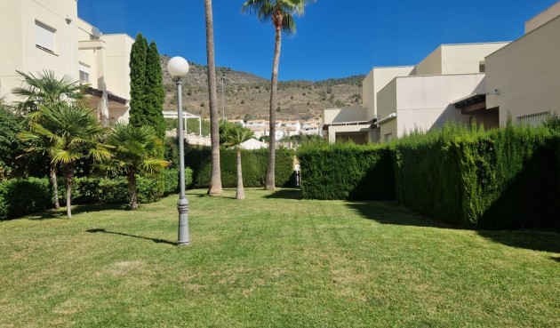 Resale - Semi Detached -
Relleu - Inland