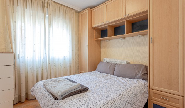 Resale - Villa -
Pilar de la Horadada - Costa Blanca