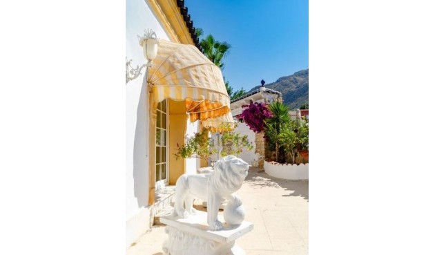 Återförsäljning - Villa -
Orxeta