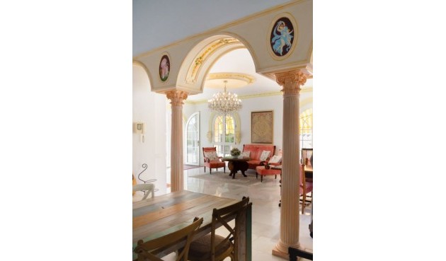 Återförsäljning - Villa -
Orxeta