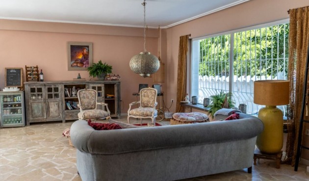 Återförsäljning - Villa -
Orxeta