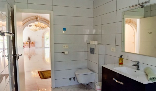 Återförsäljning - Villa -
Orxeta