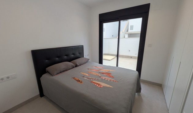 Resale - Bungalow -
Pilar de la Horadada - Costa Blanca