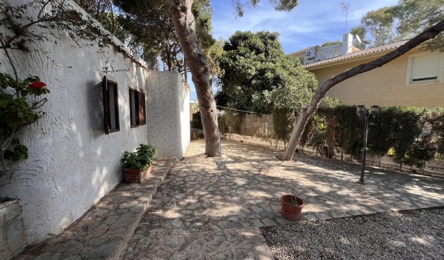 Resale - Villa -
Cabo Roig - Costa Blanca