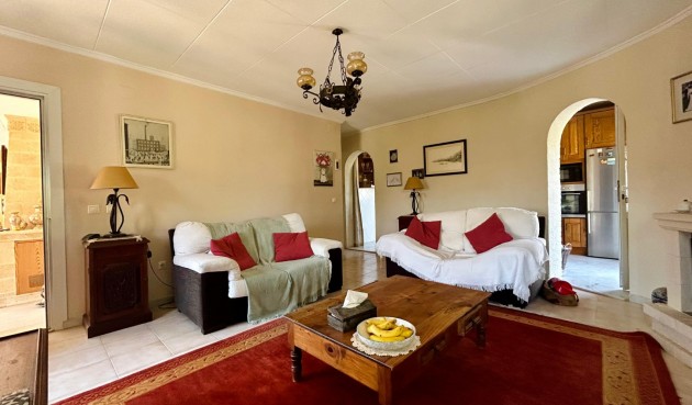 Resale - Villa -
El Chaparral - Inland