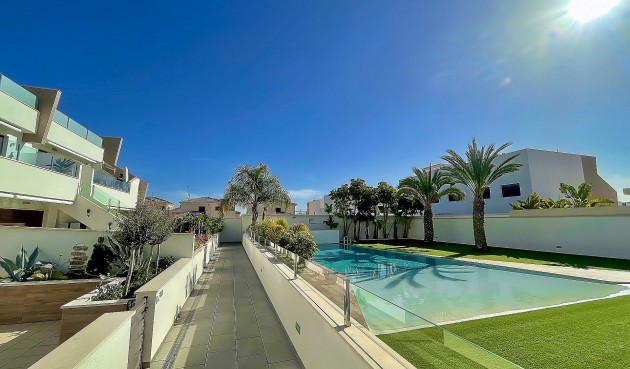 Resale - Apartment -
Pilar de la Horadada - Costa Blanca