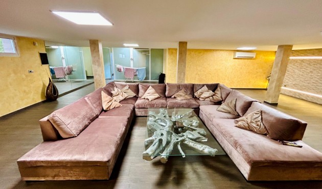 Reventa - Villa -
Torrevieja - Costa Blanca