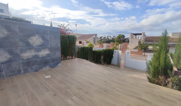 Brukt - Villa -
Peraleja Golf - Inland