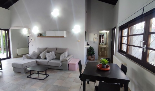 Brukt - Villa -
Peraleja Golf - Inland