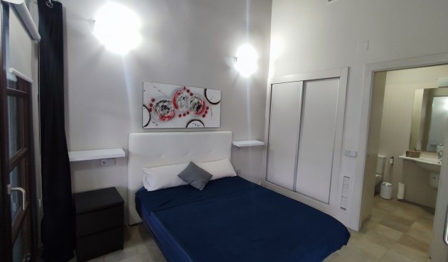 Brukt - Villa -
Peraleja Golf - Inland