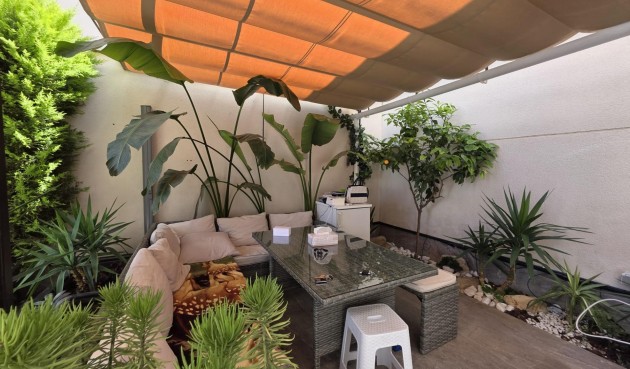 Resale - Villa -
Pilar de la Horadada - Zona Pueblo