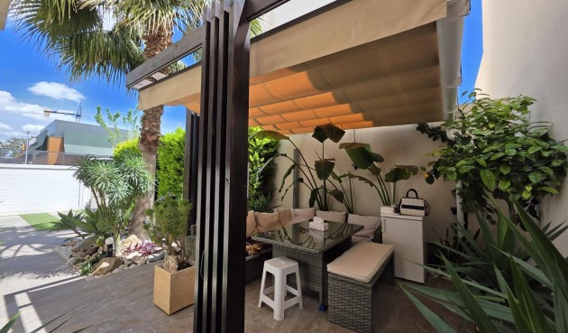 Resale - Villa -
Pilar de la Horadada - Zona Pueblo